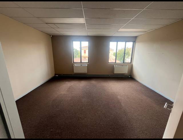 2,223M² OFFICE TO LET IN RIVONIA